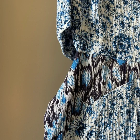 Ecote Blue and White Floral Maxi Dress - Picture 3 of 6